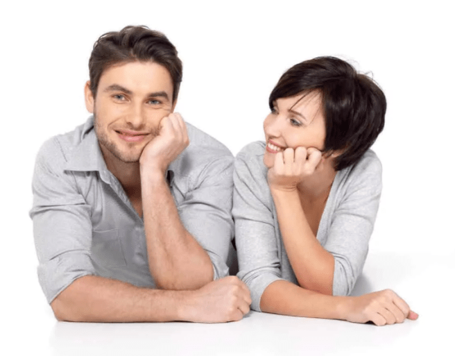 Zufriedener Mann und Frau nach einer Prostatitis-Behandlung mit Prostamin-Kapseln